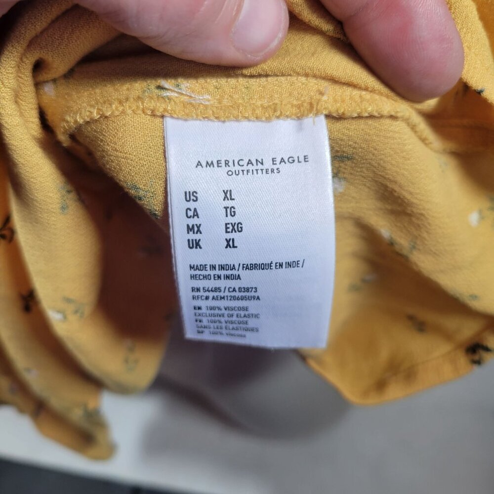 American Eagle Outfitters Women Backless Yellow Ditzy Floral Halter Size XL - Picture 3 of 12